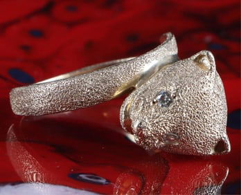14K YELLOW GOLD PANTHER HEAD DIAMOND EYE RING