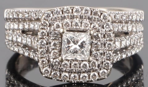 14K WHITE GOLD NATURAL DIAMOND LADIES RING