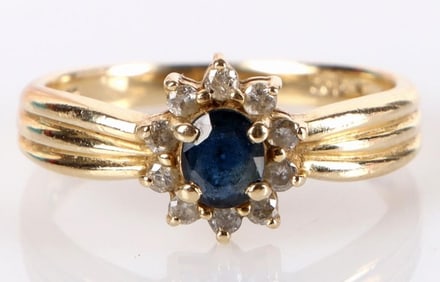 10K YELLOW GOLD LADIES RING W/ TOPAZ & DIAMONDS