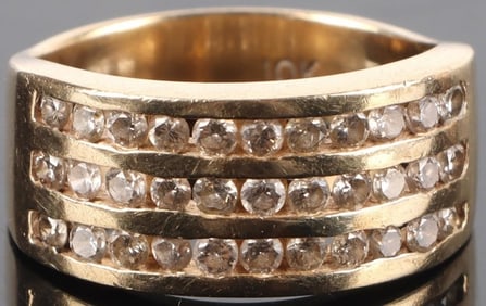 0.33CTW 10K YELLOW GOLD LADIES RING W/ 33 DIAMONDS