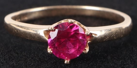 0.50CT SOLITAIRE RUBY 10K YELLOW GOLD RING