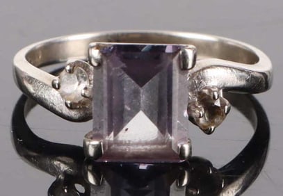 1.5CT BLUE SAPPHIRE 10K WHITE GOLD LADIES RING