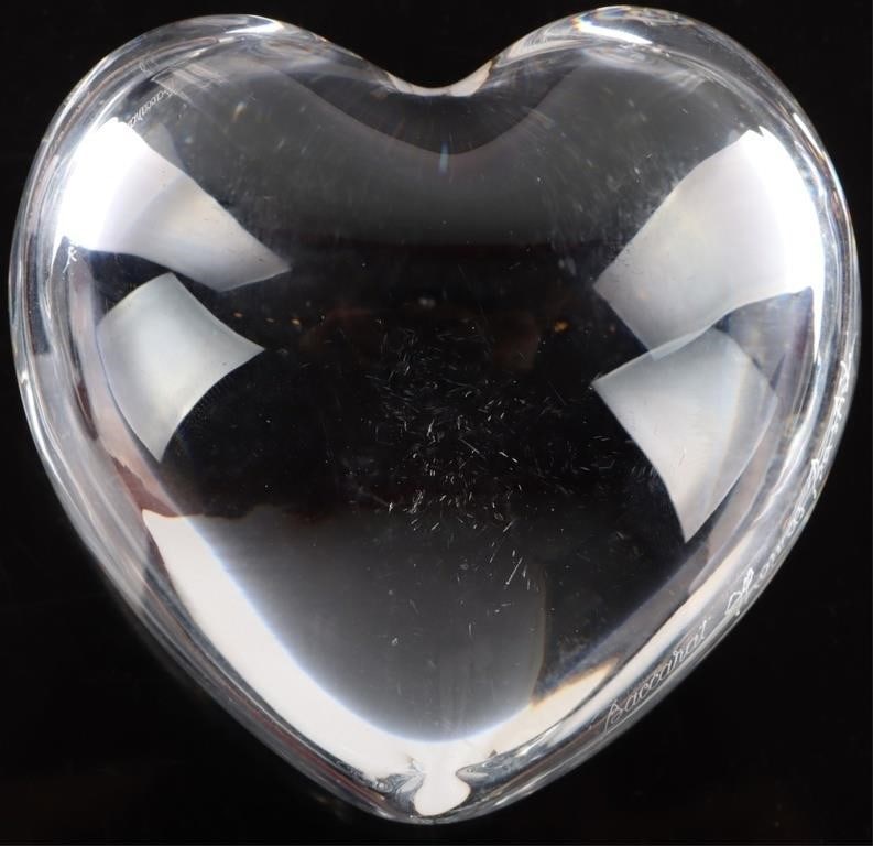 BACCARAT CRYSTAL PUFF HEART PAPERWEIGHT W/ BOX (1 of 4)