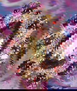 20CT YELLOW CITRINE QUARTZ STERLING SILVER RING: 20ct yellow pear citrine quartz and tourmaline sterling silver ladies cocktail ring. Ring has eight 0.10ct trillion-cut quartz, sixteen 0.02ct purple marquise, and eight 0.25ct round garnets.Stone