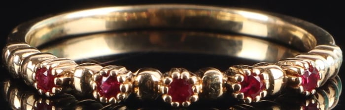 18K YELLOW GOLD RING W/ 4 RUBY GEMSTONES