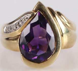 14K YELLOW GOLD AMETHYST DIAMOND LADIES RING