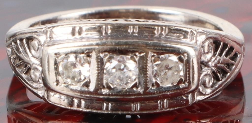VINTAGE ART DECO 14K WHITE GOLD 3 DIAMOND RING (1 of 3)
