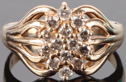 0.28CTW DIAMOND LADIES CLUSTER RING IN 14K