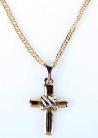 18K YELLOW GOLD CHAIN NECKLACE W/ CROSS PENDANT