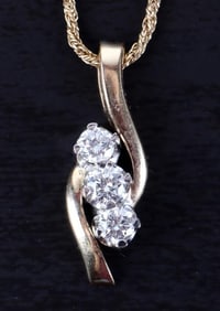 1.15CTW VVS NATURAL DIAMOND PENDANT NECKLACE