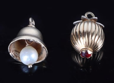 14K YELLOW GOLD LADIES CHARM / PENDANTS