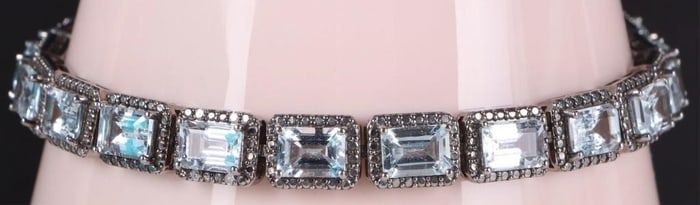 VINTAGE 15CTW AQUAMARINE LADIES TENNIS BRACELET