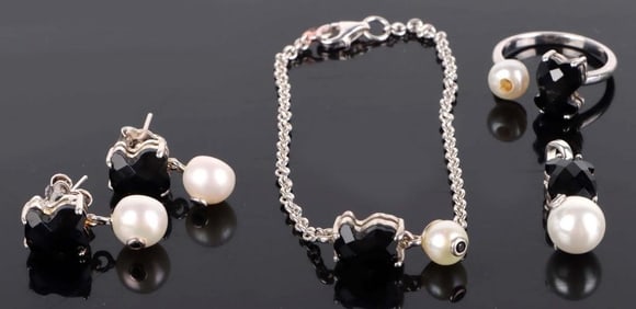 TOUS DESIGNER ONYX & PEARL STERLING MATCHING SET