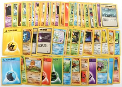POKEMON BASE SET OF 100 ASSORTED CARDS