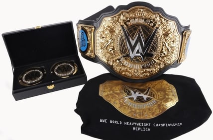WWE WORLD HEAVYWEIGHT CHAMP BELT REPLICA W/ PLATES