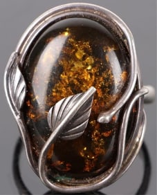 BEAUTIFUL BALTIC AMBER STERLING RING W/LEAVES