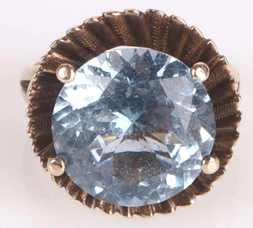 8.0CT BLUE TOPAZ 14K YELLOW GOLD LADIES RING (1 of 3)