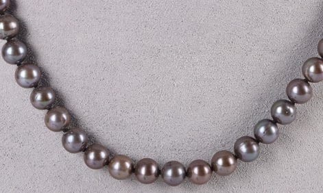 GENUINE BLACK PEARL LADIES NECKLACE