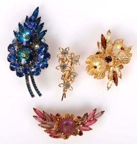 LOT OF VINTAGE JULIANA LADIES BROOCHES (4)