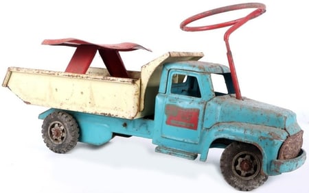 ANTIQUE BUDDY SIT N' RIDE TRUCK STONE AND GRAVEL