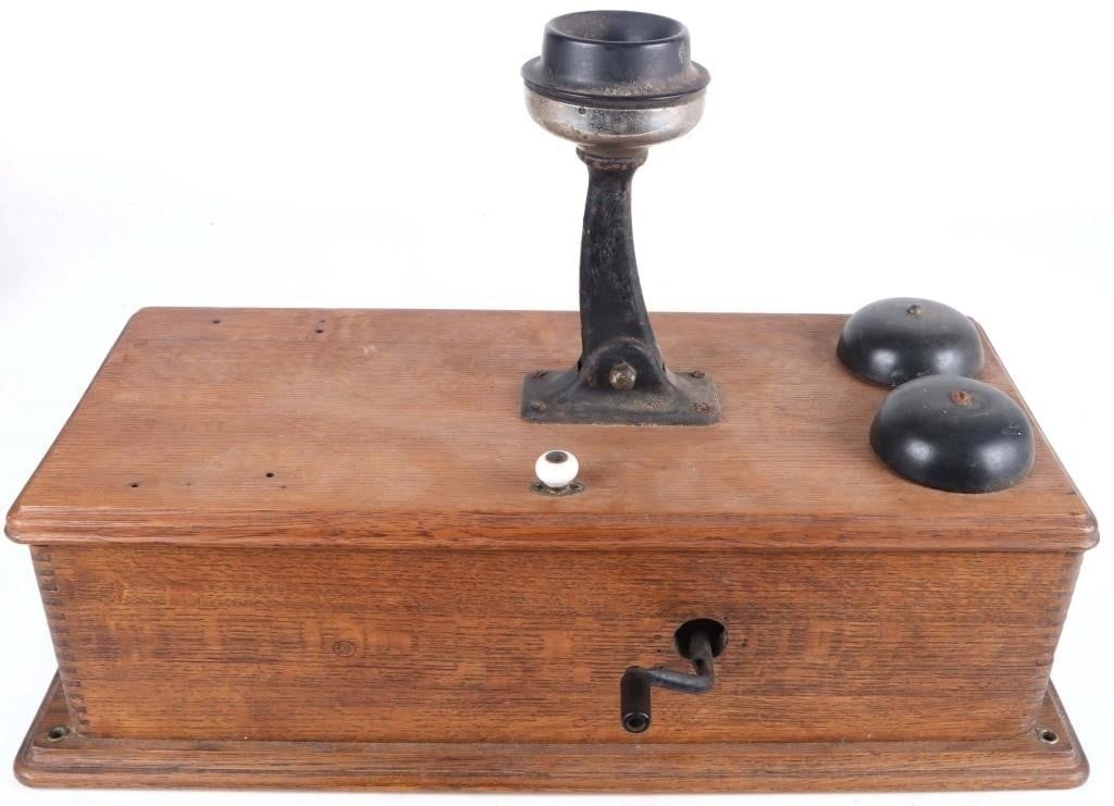 ANTIQUE HAND CRANK 317-N-P-R-S WALL TELEPHONE BOX (1 of 8)