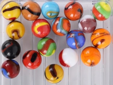 CHRISTENSEN '9' & TURKEY NECK MARBLES - LOT OF 18