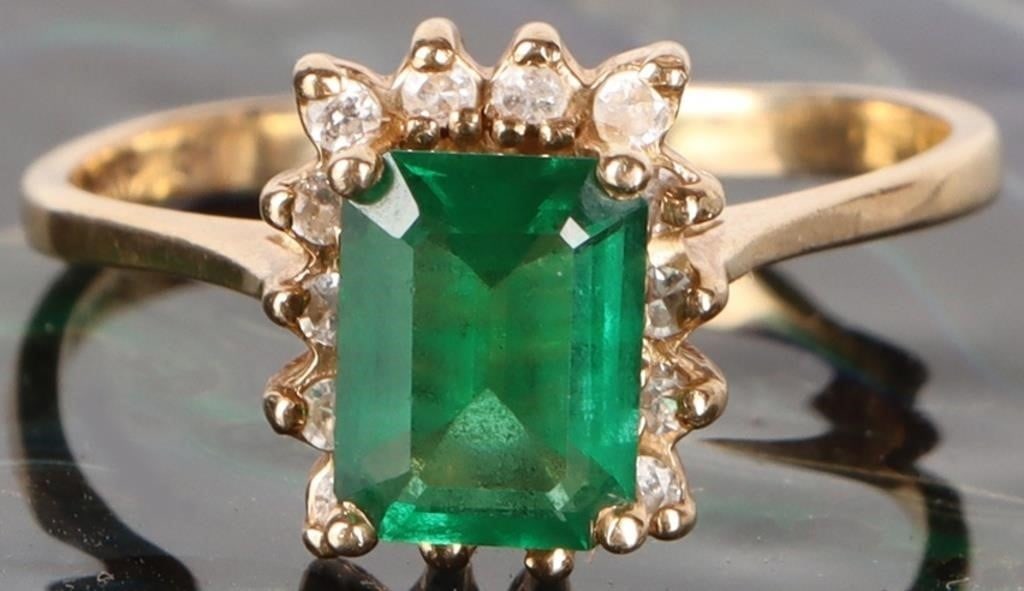 1.5CT EMERALD & DIAMOND 14K YELLOW GOLD RING (1 of 3)