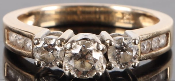 .75CTW 14K YELLOW GOLD LADIES RING W/ DIAMONDS