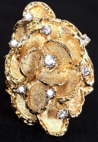 VINTAGE 14K YELLOW GOLD DIAMOND FLORAL LADIES RING
