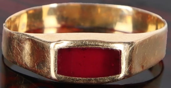 14K YELLOW GOLD LADIES RING W/ 0.3CT RUBY GEMSTONE