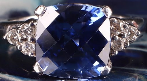10K WHITE GOLD LADIES RING W HUGE SAPPHIRE & DIAS