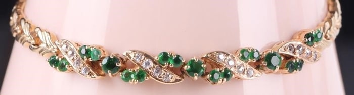 14K YELLOW GOLD LADIES BRACELET W/ RHINESTONES