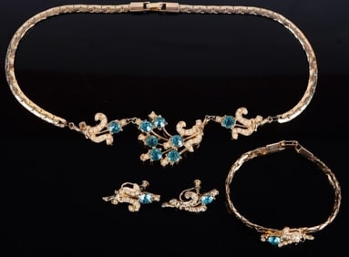 GOLD-TONE VINTAGE RHINESTONE PEARL JEWELRY SET