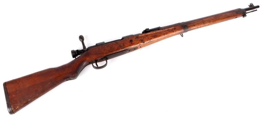 ARISAKA TYPE 99 JAPANESE WWII RIFLE NO MUM EARLY: Arisaka type 99 Japanese WWII rifle. The chrysanthemum has been rubbed off, in accordance with the terms of Japanese surrender which stipulated the erasure of imperial imagery. The finish indicates th