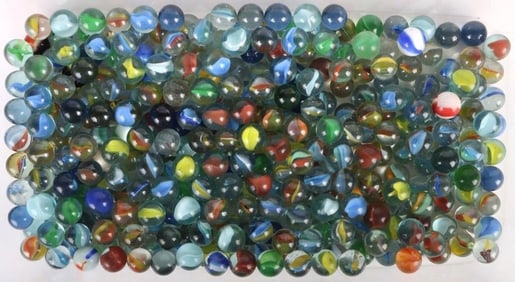 VINTAGE LARGE COLLECTION OF GLASS MARBLES