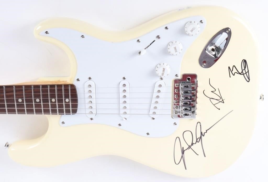 LED ZEPPELIN SIGNED SQUIRE FENDER GUITAR (1 of 7)