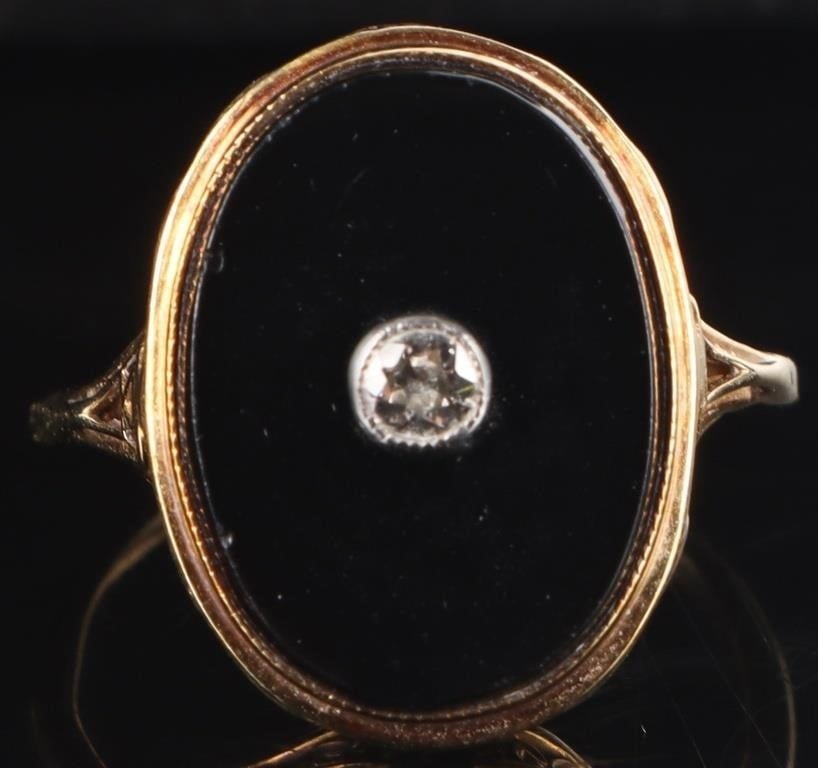 14K YELLOW GOLD LADIES RING W/ 0.07CT DIAMOND (1 of 3)