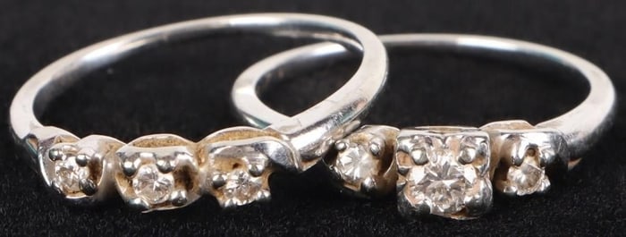 14K WHITE GOLD VINTAGE DIAMOND LADIES RING