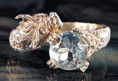 14K WHITE GOLD AQUA DRAGON ENGRAVED LADIES RING