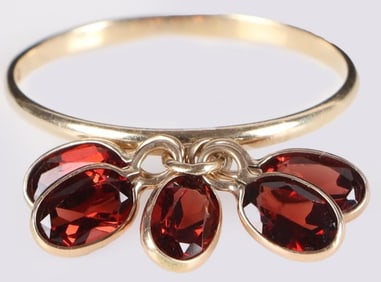 10K YELLOW GOLD RING W/ 5 DANGLING GARNET GEMS