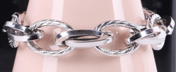 18K WHITE GOLD HOLLOW LINK LADIES BRACELET