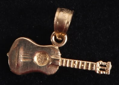 14K YELLOW GOLD GUITAR PENDANT