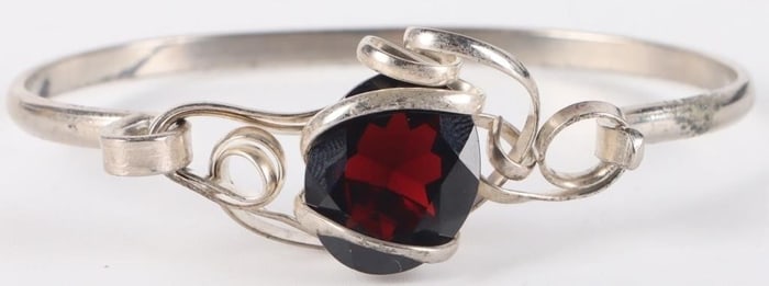 18.15CT GARNET STERLING SILVER LADIES BRACELET