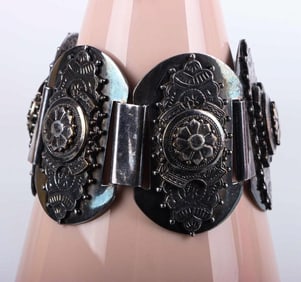 STERLING SILVER LADIES BRACELET FLORAL 105 GRAMS