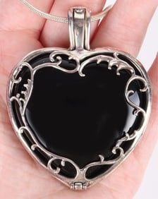 STERLING SILVER ONYX HEART NECKLACE