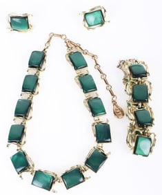 GORGEOUS VINTAGE CORO GREEN LUCITE LADIES SET OF 3