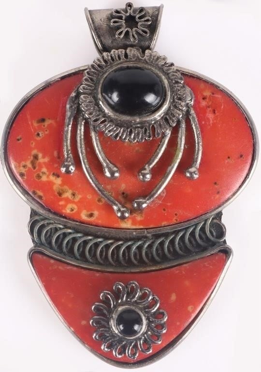 VINTAGE RED CORAL & ONYX STERLING SILVER PENDANT (1 of 3)