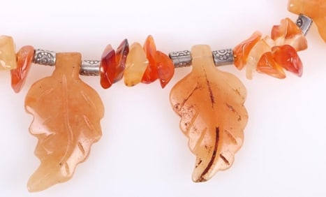 GORGEOUS VINTAGE CARNELIAN CARVED LEAF NECKLACE
