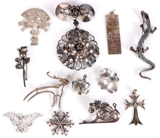 STERLING SILVER LADIES BROOCHES & PENDANTS (12)
