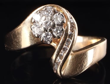 14K YELLOW GOLD NATURAL DIAMOND LADIES RING